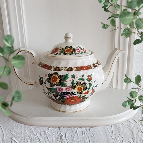 Windsor teapot floral blossom pattern large Tea pot England chintz pattern swirl - Picture 1 of 6